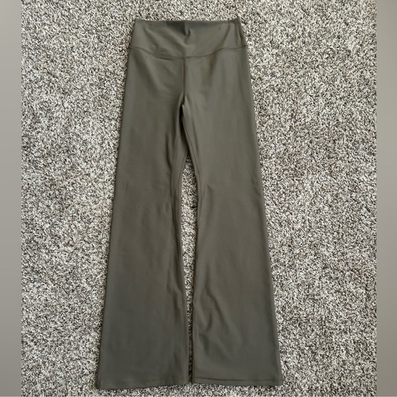 Flare Leggings and Defined Zip Up Set - Picture 2 of 10